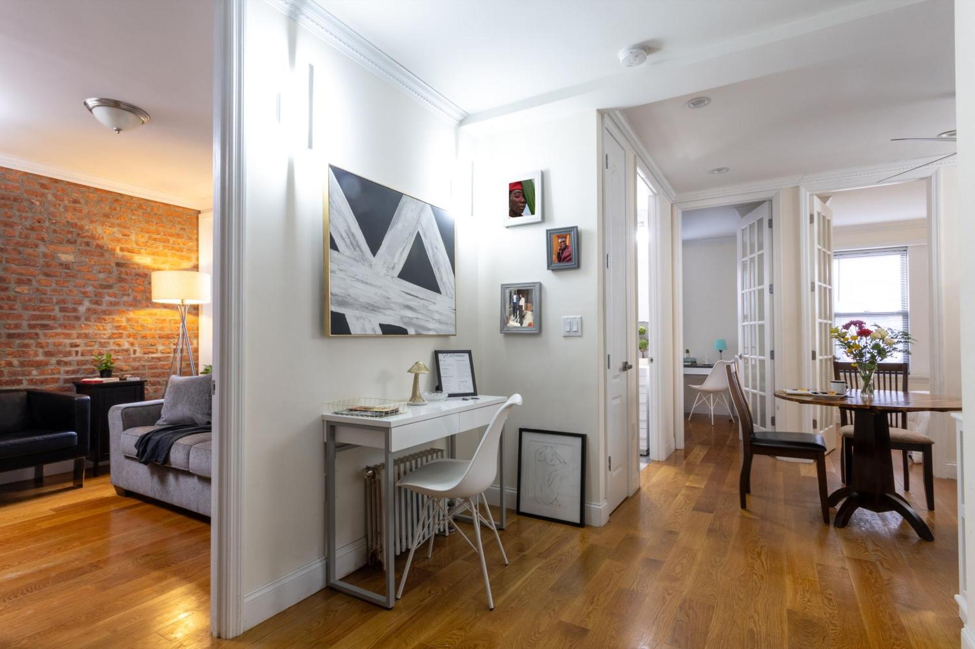 Appartement Modern Comfort Near Park's Beauty